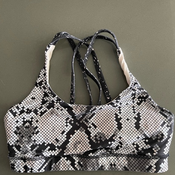 Lululemon Snake Print Energy Sports Bra - Picture 4 of 5